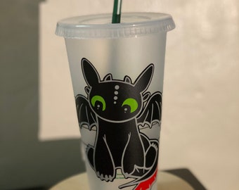 Toothless Starbucks cup