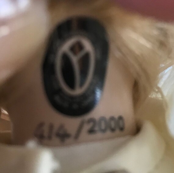 delton fine collectibles