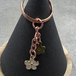 Daisy Keychain