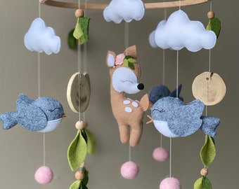 ドローイング『Baby Mobile』 Amazon.com : Baby Mobile Rotary Music Box Imitation Wood