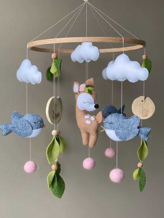 Mobile bébé, mobile bois, décoration chambre bébé fille, cerf, mobile  personnalisé, cadeau bébé -  France