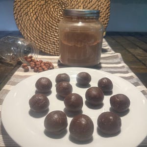 Raw Hazelnut Cocoa Date Balls – Vegan Energy Bites | No Added Sugar | Healthy Snack | Handmade Superfood Treat | Gluten-Free