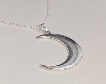 Stars Celestial Jewelry Sterling Silver Skinny Moon Ridged Moon Charm New Moon Astrology Charms Inspiration Jewelry Moon Pendant
