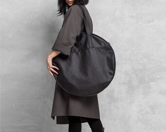 large round handbags