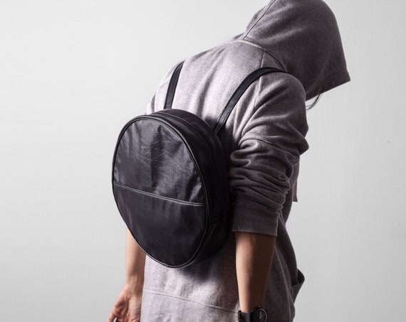 women's small black backpack