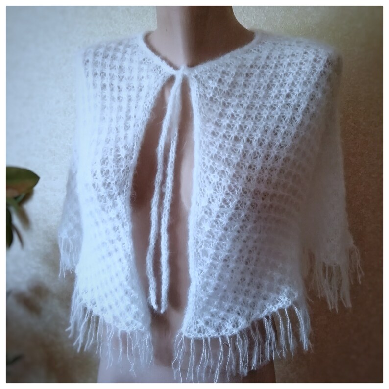 White Lace Knitted Cover Up Wedding Poncho Cape Mohair Shoulder Warmers Elegant Shawl Bridesmaid Bride Bolero Bridal Ballet Wrap Shrug