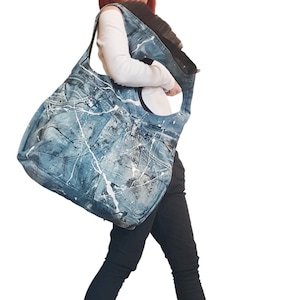 Handgefertigter Denim-Rucksack, Avantgarde-Tasche, Schultertasche aus bemalten Patchwork-Mustern
