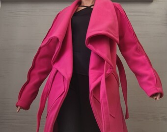 Asymmetrische felroze jas, avant-garde jas met grote maten, extravagante lange jas, damesmode