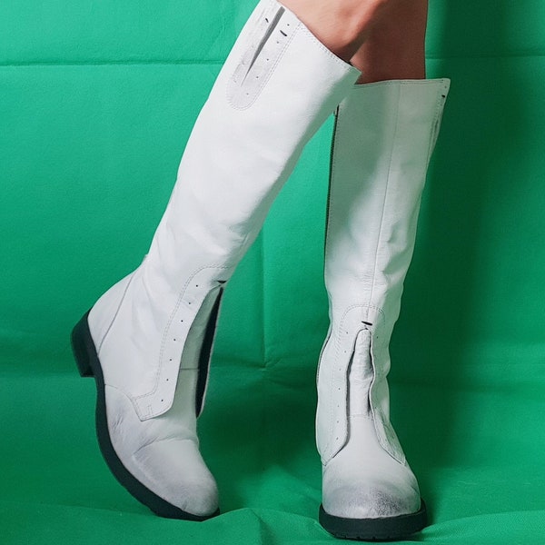 flat white ankle boots