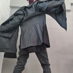 Asymmetrische Jacke, Winterjacke, Wolljacke, Kleidung in Übergröße, Oversize-Mantel, Frauenjacke, Gothic-Jacke, Knopfjacke