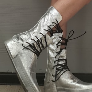 Extravagante Silber Damen Echtleder Sneakers, Extravagante Gothic Sneakers, Zippers Sneakers, Grunge Sneakers, Größe 35-45