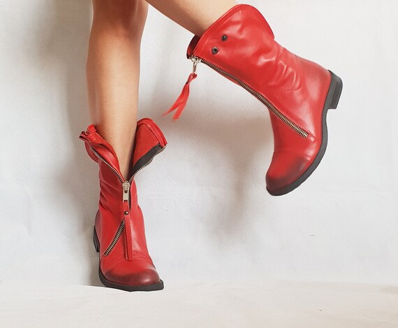 red booties size 10
