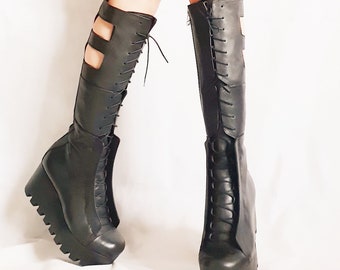 Bottes gladiateur en cuir, bottes à plateforme haute, bottes Steampunk, bottes à plateforme pour femmes, chaussures gothiques, coins en cuir, bottes à lanières
