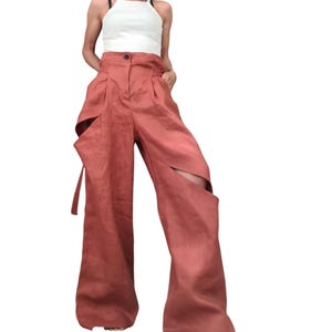 Ziegel Leinen Hose mit weitem Bein für Frauen, verstellbare Taille, Avantgarde Hose mit asymmetrischem Schlitz
