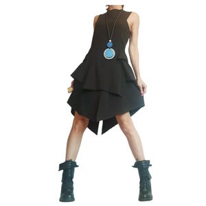 Vestido blanco asimétrico extravagante, ropa de tallas grandes, vestido sin mangas imagen 11