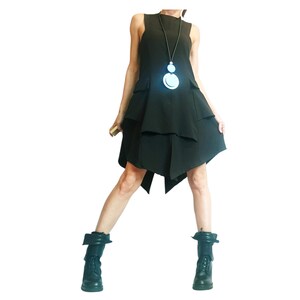Vestido blanco asimétrico extravagante, ropa de tallas grandes, vestido sin mangas imagen 14