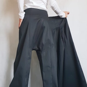 Trousers Skirt/Loose Casual Pants/Extravagant Harem Pants/Women Pants/Baggy Pants/Short Black Pants/Casual Harem Trousers
