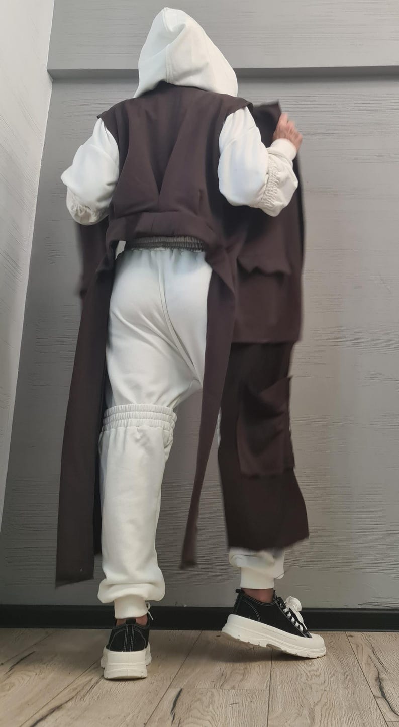 Asymmetric Cotton Maxi Vest with Outside Pockets image 11