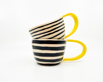 Handmade, ceramic coffee mug, yellow, lines, ceramic tea cup, birthday present, gift for mom, gift for a couple, ELDA & FERDO