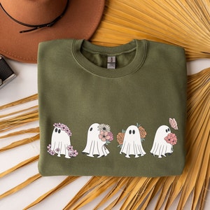 Ghost Valentine Shirt, Valentines Day Sweatshirt, Valentines Ghost Sweatshirt, Valentines Gift, Spooky Valentine Crewneck, Cute Valentine
