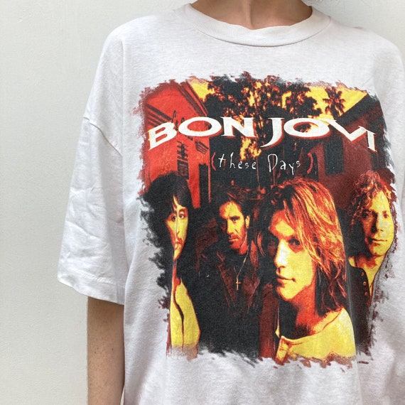 90s BON JOVI These Days ヨーロッパツアー Tシャツ　L 90s BON JOVI These Days ヨーロッパツアー Tシャツ L - メルカリ
