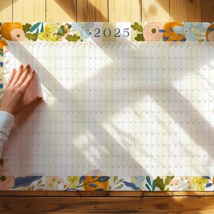 Planificador de pared A3/A2 2025, Calendario 2025, Estampado floral naranja, Floral abstracto, Planificador anual 2025, Planificador de pared familiar.