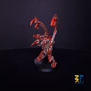 Figurine Warhammer 40k Tyranid – Conversion Red Terror / Deathleaper Lictor, Métal