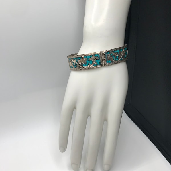 Vintage Guadalajara Mexico Sterling Silver Etched Turquoise Inlay Bracelet