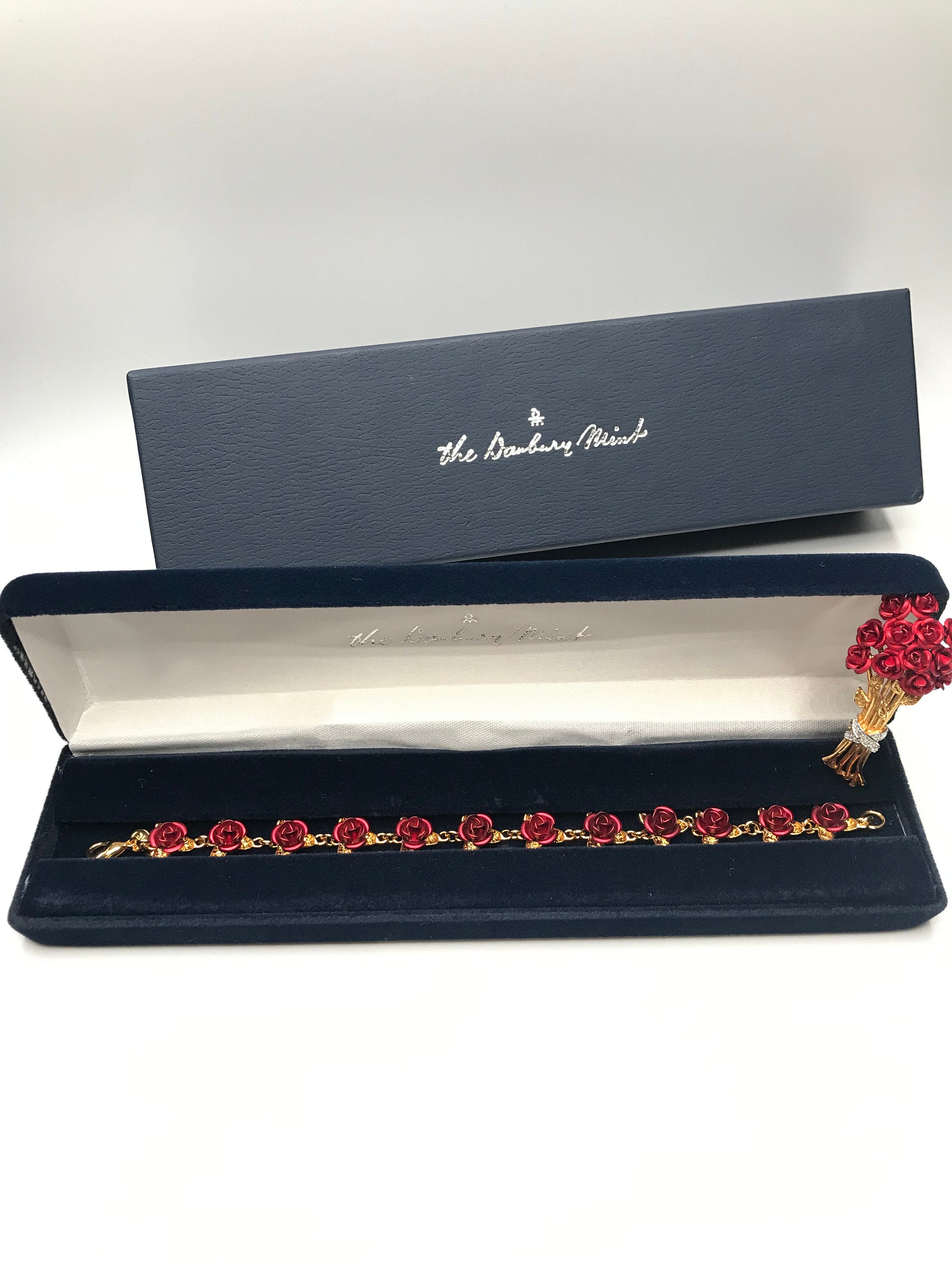 Dozen Roses Bracelet – LoveYours Jewelry