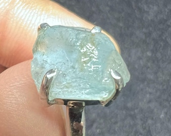 Natural Aquamarine Ring, Raw Aquamarine Ring, Birthstone Ring, Aquamarine Jewelry, Crystal Ring, Ring For Women, 925 Sterling Silver.