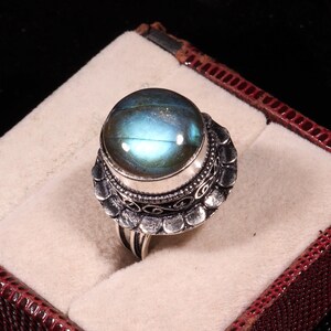 Natuurlijke labradoriet ring, handgemaakte zilveren ring, 925 sterling zilver, sierlijke ring, labradoriet ronde ring, ring voor vrouwen, huwelijkscadeau ring