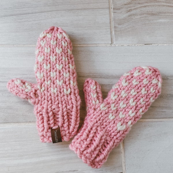 heart mittens, knit mittens for toddler baby, wool mittens, winter accessories, fleece lined mittens, birthday gift, valentine’s day