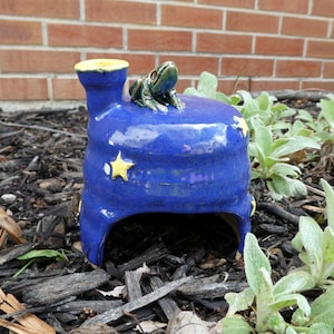 Toad House/Toad Real Estate/Garden Art/Blue with Yellow Stars and Green Frog/Nature Inspired/Yellow Creek Pottery