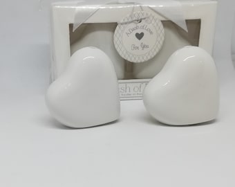 Salt and white pepper in the shape of a heart