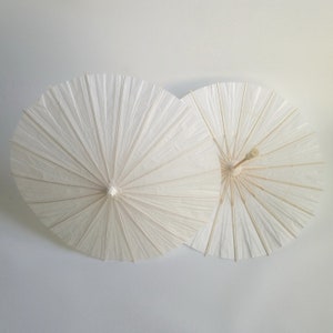 Ombrellino parasole diametro 40 60 84 cm bianco in carta e bambù per cerimonia matrimonio immagine 3