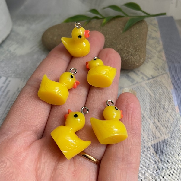 1pc 3D rubber duck charm- 25mm resin/plastic charms for crafts and jewelry making