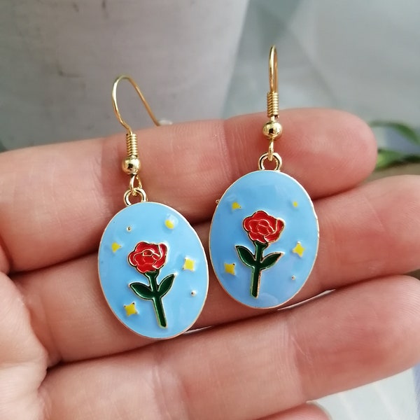 Boucles d'oreilles ovales simples roses rouges et bleues - Breloques en émail sur des crochets de boucle d'oreilles plaqués or, hypoallergéniques