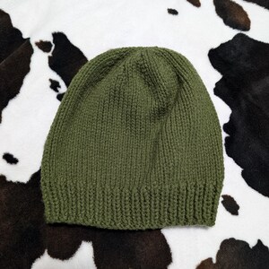 Green hat- Women&#39;s knit beanie, one size fits most, stockinette stitch beanie