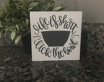 Divertido cartel de madera para la cocina, decoración para estante de panadería, "Lame el tazón".