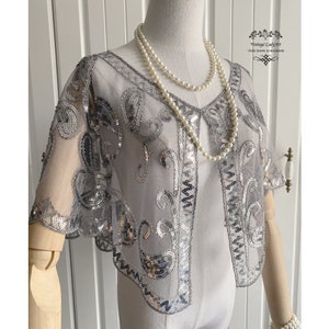 Grey Silver Unique Vintage 1920s  Capelet Sequined Beaded Wedding Bolero Shrug Wraps Shiny Jacket Evening Flapper  Shawl