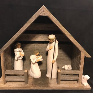 Rustic Barnwood Weathered Nativity Stable /Creche / Barn / Manger /Shed/Scene Compatible with Willow Tree Figurines (Figurines NOT included)