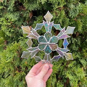Stained Glass Snowflake Pattern Glass Holiday Decor Hobby - Etsy
