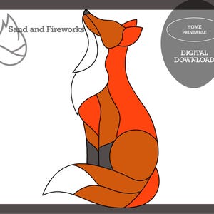 Puede incluir: Una impresión artística de descarga digital que presenta un zorro estilizado en tonos naranja, marrón y blanco. El zorro está representado sentado, con el texto "Sand and Fireworks" y "Home Printable Digital Download" visibles.