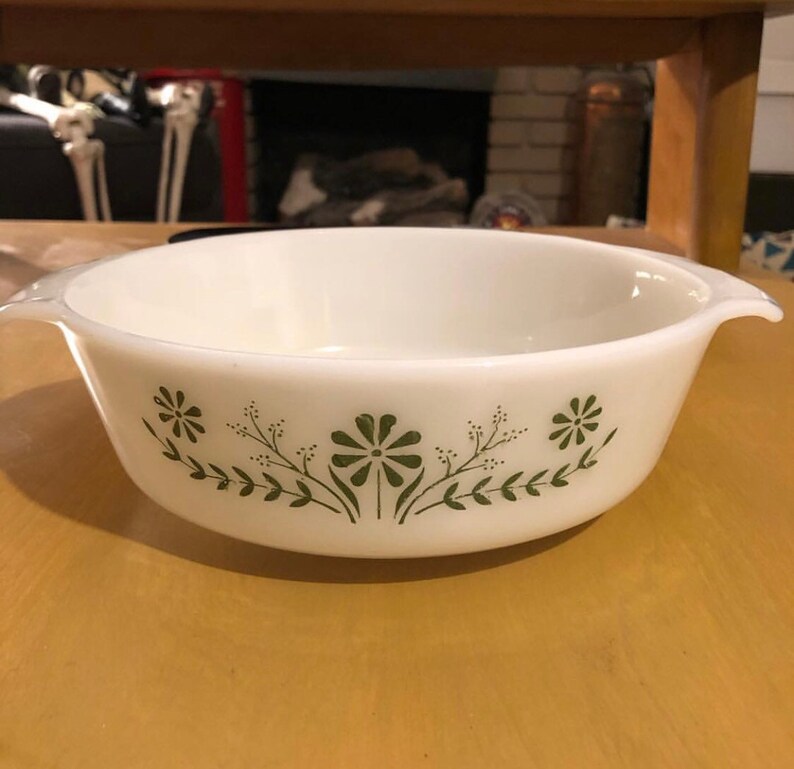 Vintage Glasbake green daisy casserole dish