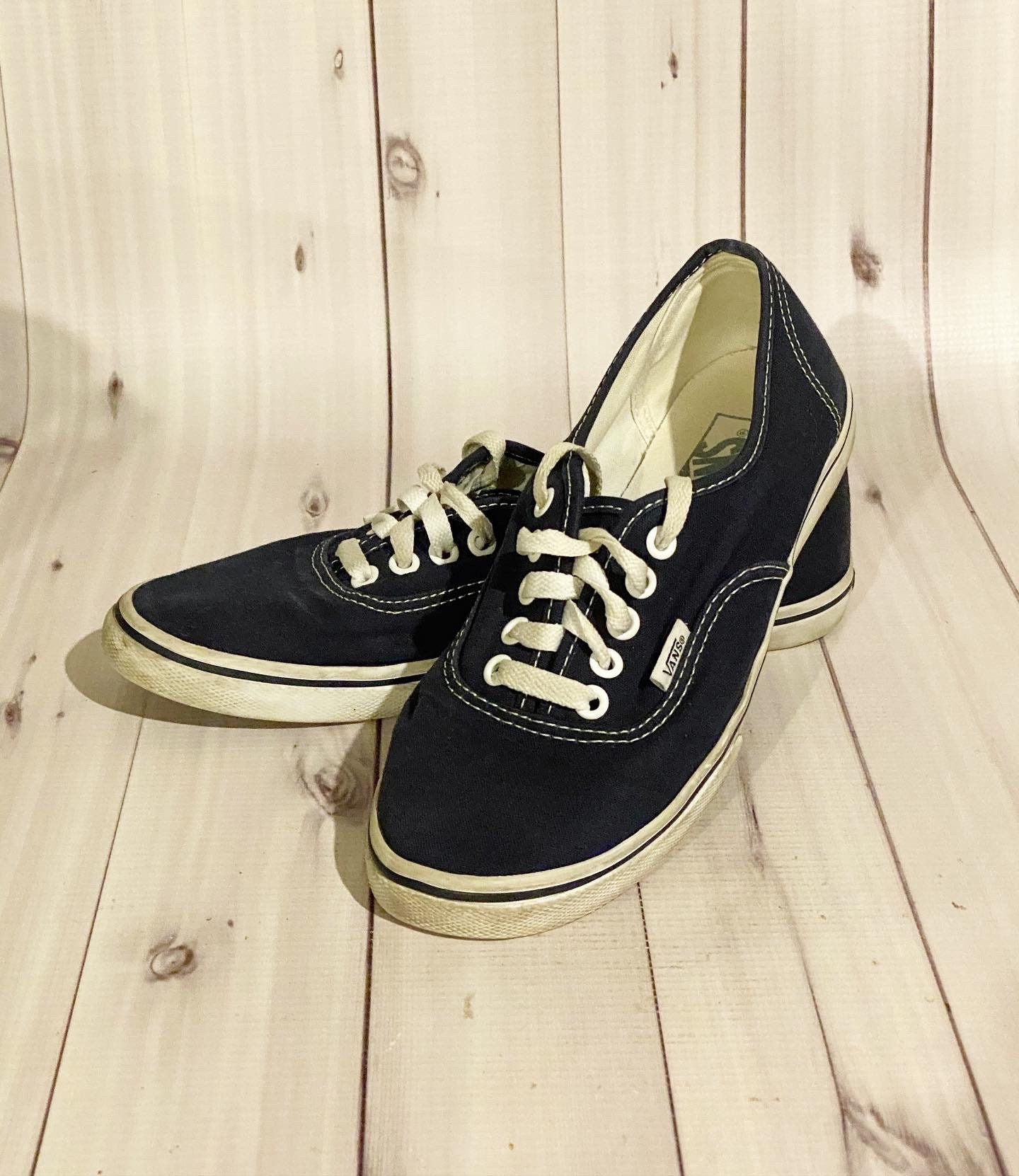 navy vans lo pro