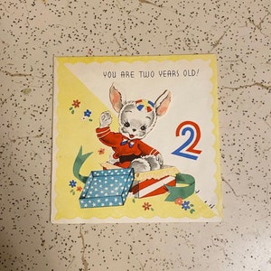 Sua escolha de um cartão de aniversário vintage Neta Segundo 2 Gatos com três dobras Kitsch Efêmera Coelhinho antropomórfico Criança Pássaros Bluebirds