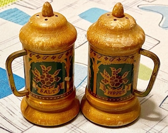 Vintage Wooden Stein Salt and Pepper Shakers Cowboy Souvenir Turnpike Western