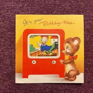 Sua escolha de um cartão de aniversário vintage Ephemera Kitsch Antropomórfico TV Televisão Bluebird Notes