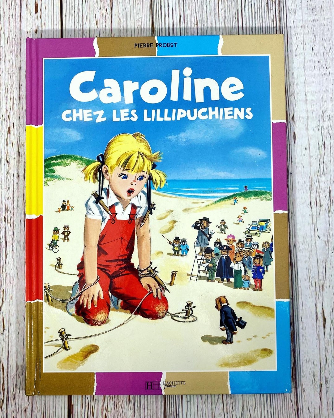 Vintage 1984 Book Caroline Chez Les Lillipuchiens French Edition