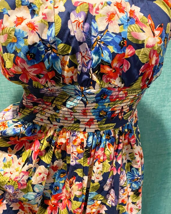 Size 8 Floral Tiki Dress - image 2